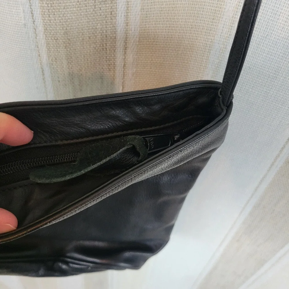 Leaf‎ Leather Inc. Genuine Leather Crossbody Bucket Bag Black Brown Vintage